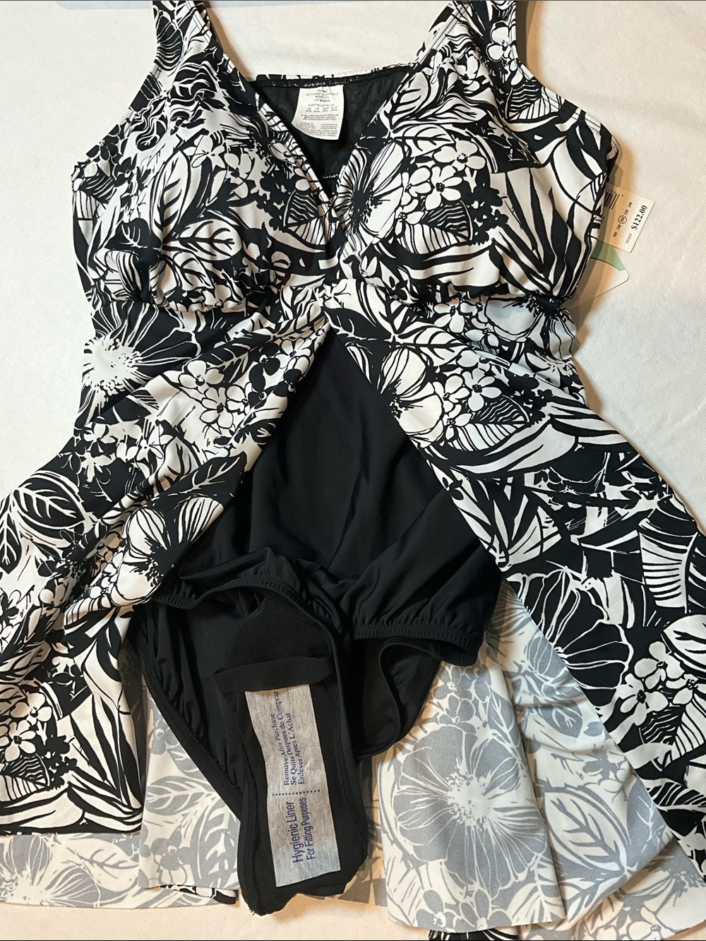 Macy’s Exclusive Padded Floral Adjustable Strap Swim One Piece Dress Size 20W - Picture 4 of 6
